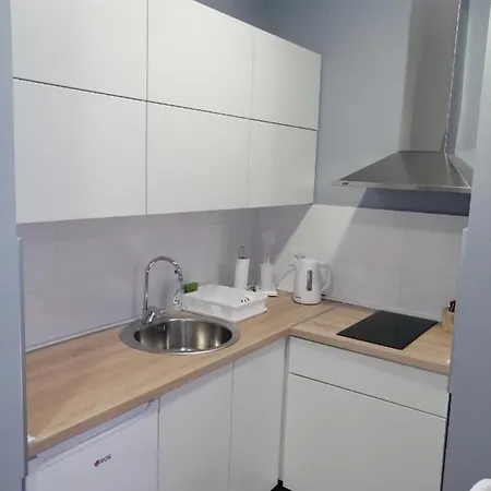 Fit Apartment *