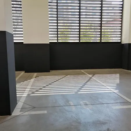 Fit Apartment *